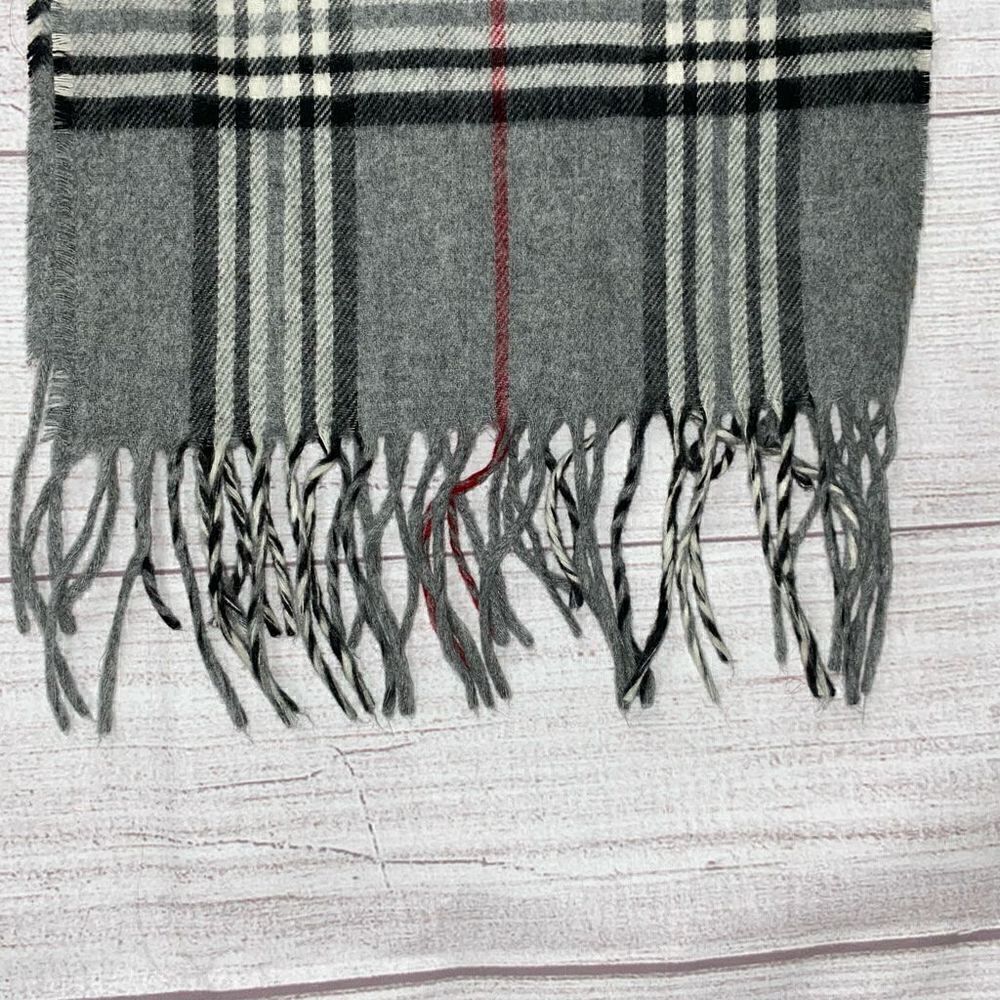 V Fraas plaid scarf with fringe hem 60”x9.5”
Black grey & red - Picture 2 of 3